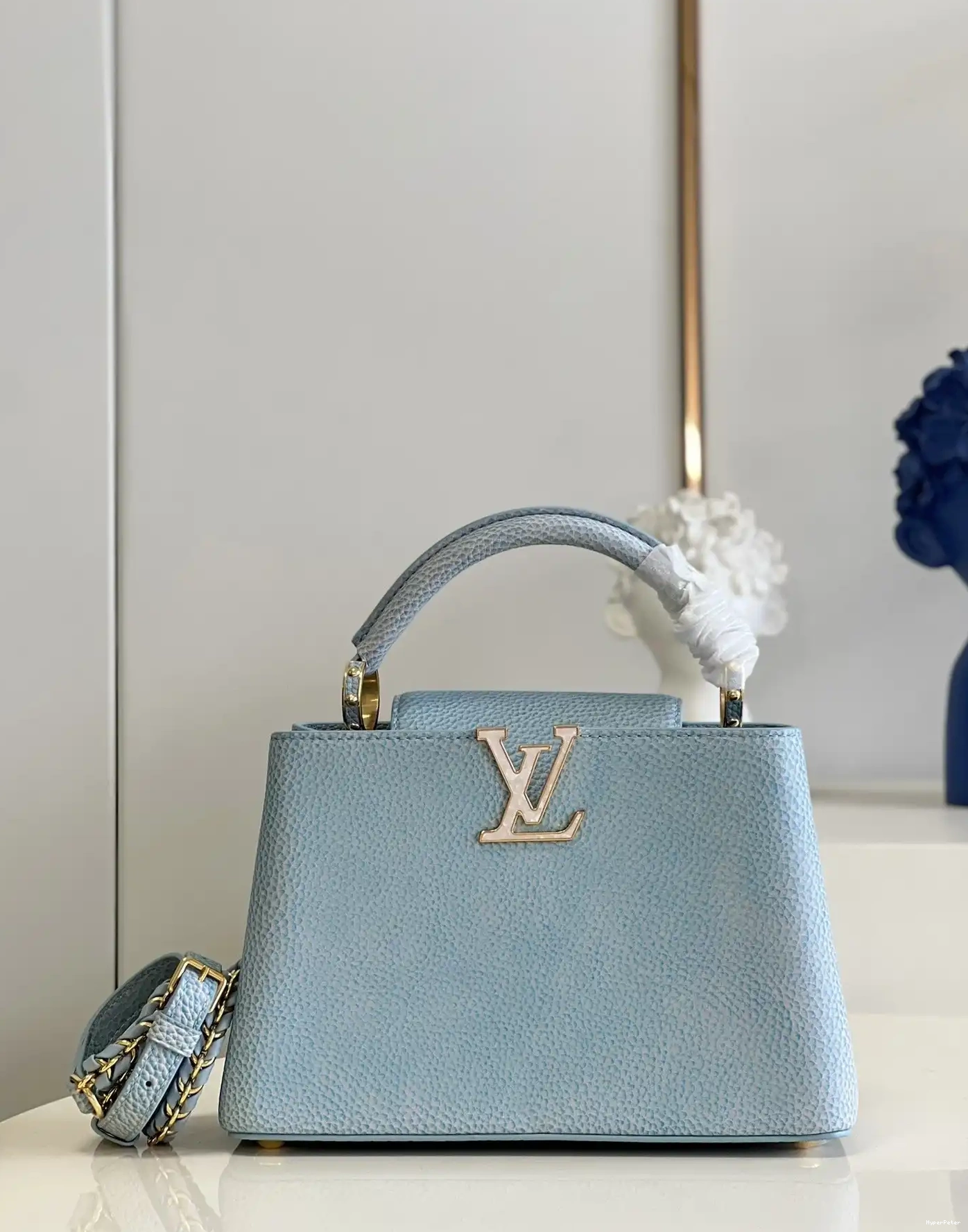 VUITTON CAPUCINES BB LOUIS 0527